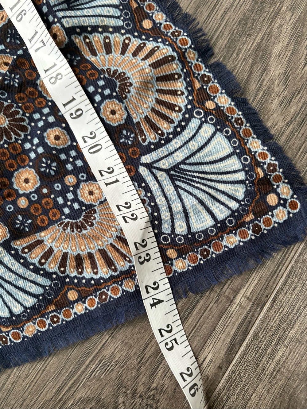 🧡 2/$15 🧡 Patterned Scarf - Picture 5 of 5